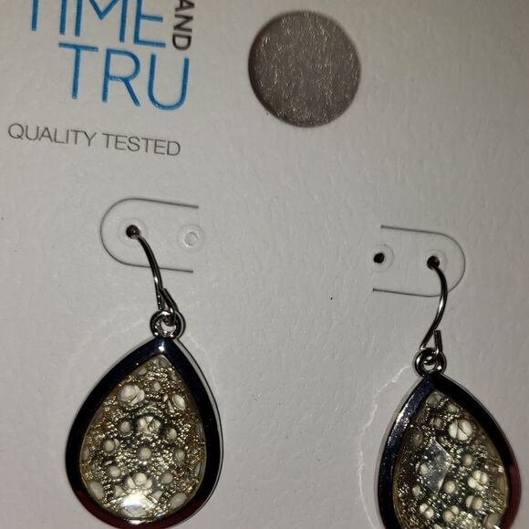 Silver glass drop earrings - Picture 3 of 3